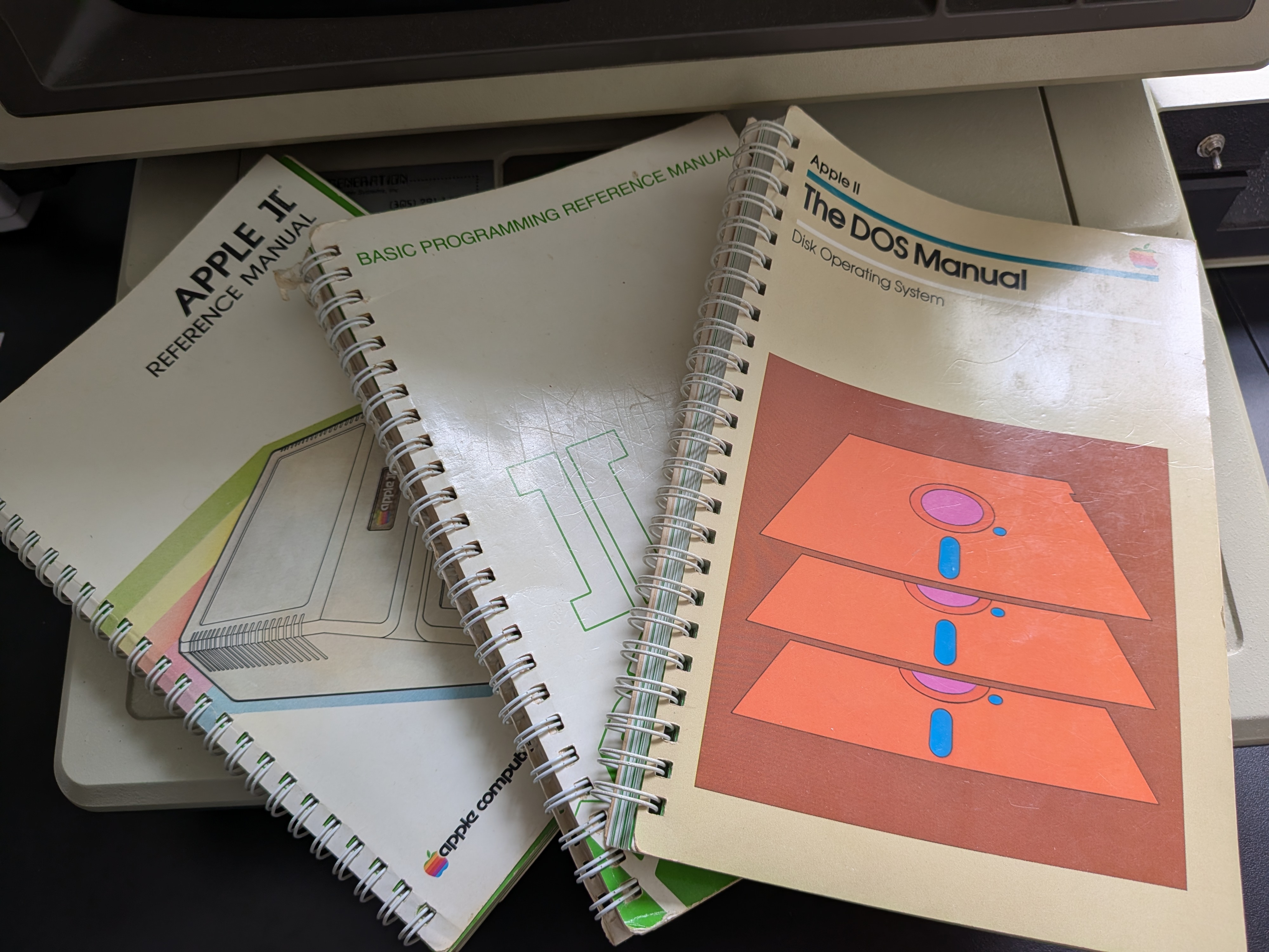 Apple 2+ manuals
